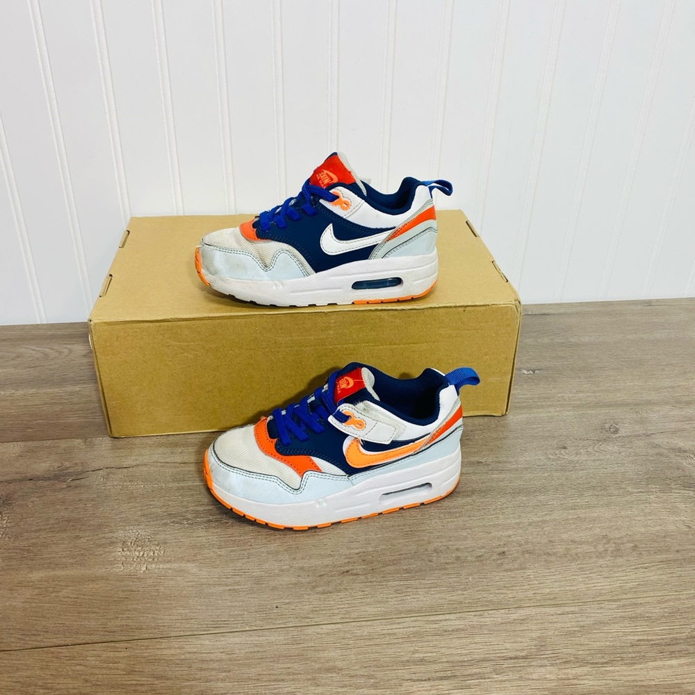 Use toddler Nike Air Max 1 size 10C